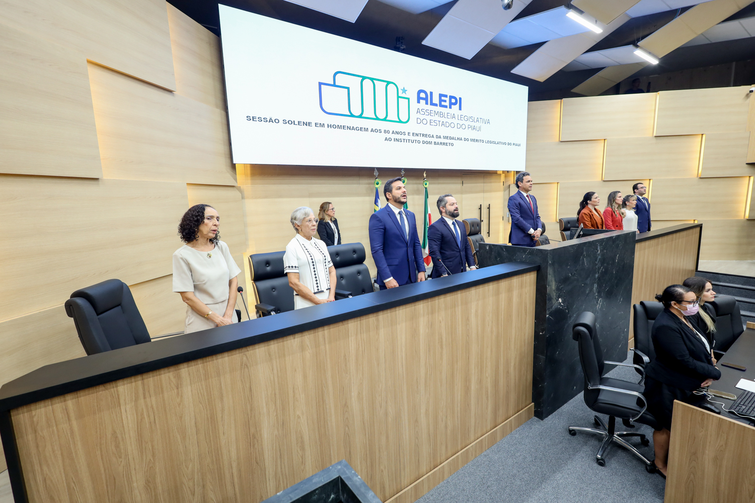 Oitenta anos do Instituto Dom Barreto é celebrado em sessão solene na Alepi