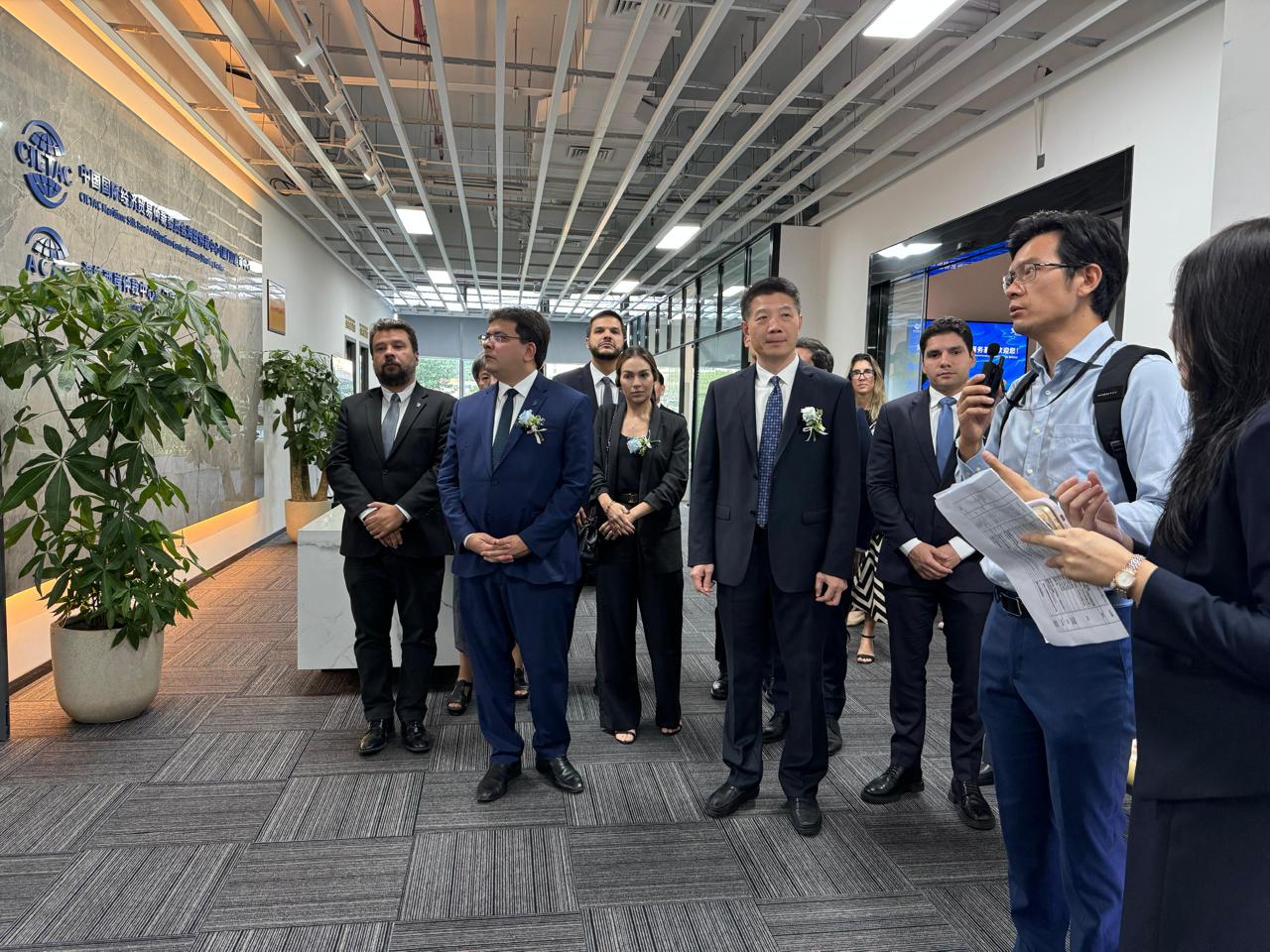 Governador inaugura escritório do Piauí na China e abre rodadas de negócios