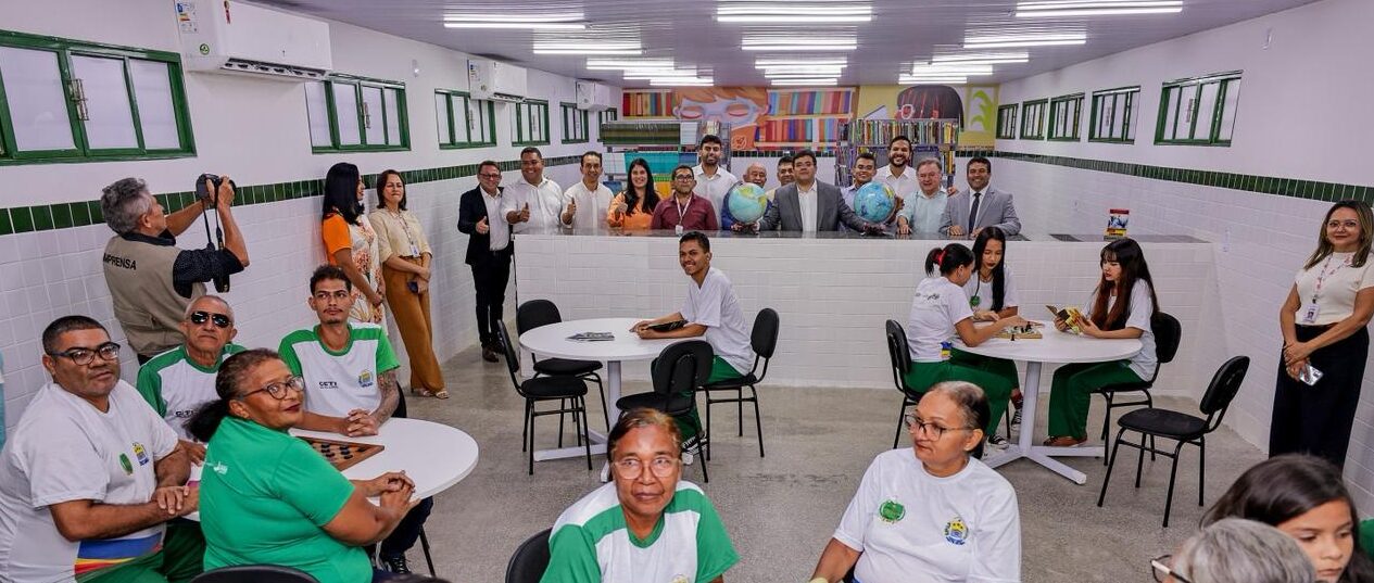 Governo inaugura escola e centro integrado de controle nos 173 anos de Teresina